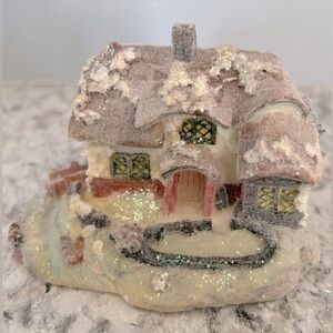 K's Collection Vintage Christmas House Figurine